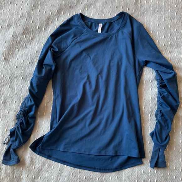 Women's Fabletics Blue Long Sleeve Top - Picture 2 of 7